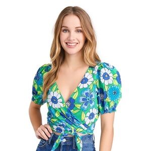 Vintage-Inspired Floral Wrap Crop Top - Retro 70s Style
